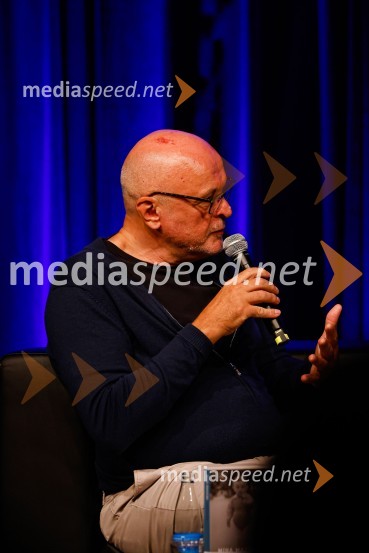  Miha Mazzini, pisatelj, kolumnist, scenaristMiha Mazzini: Osebno, predstavitev knjige v Cankarjevem domu