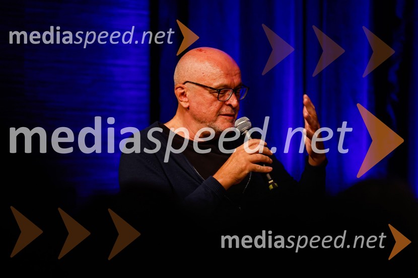  Miha Mazzini, pisatelj, kolumnist, scenaristMiha Mazzini: Osebno, predstavitev knjige v Cankarjevem domu