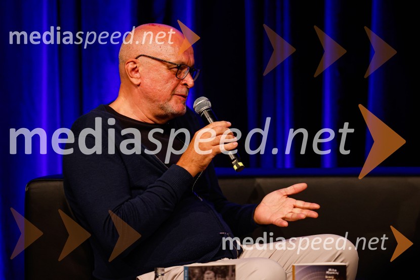  Miha Mazzini, pisatelj, kolumnist, scenaristMiha Mazzini: Osebno, predstavitev knjige v Cankarjevem domu