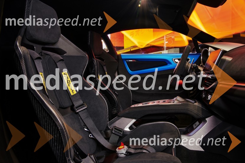 Alpine A110 R: R kot radikalna!