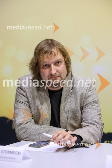  Gregor Stermecki, urednik, Radio MariborFrišno/Fresh kmalu že drugič na odru SNG Maribor