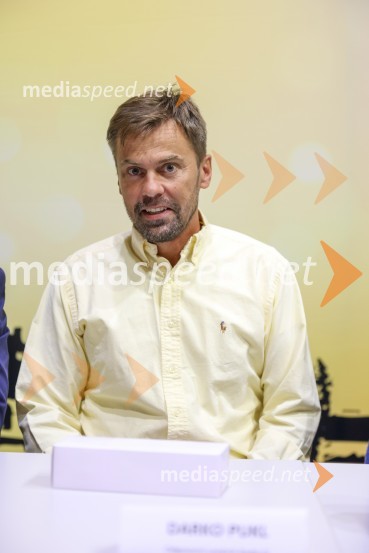  Darko Pukl, glavni urednik, Radio SiFrišno/Fresh kmalu že drugič na odru SNG Maribor