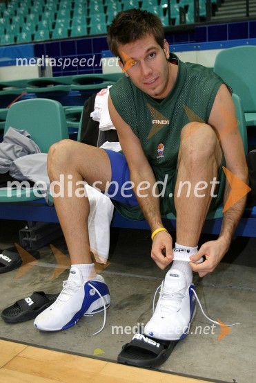 Sani Bečirovič, košarkarKošarka Poljska-Slovenija 2004