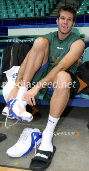 Sani Bečirovič, košarkarKošarka Poljska-Slovenija 2004