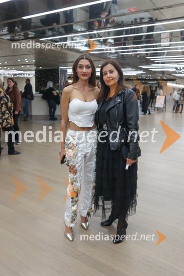  Zala Djurić, igralka;  Ksenija Mišič, igralkaDedek gre na jug, predpremiera filma