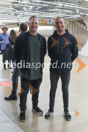  Blaž Slanič, F&B Acrobatics;  Filip Križišnik, F&B AcrobaticsDedek gre na jug, predpremiera filma