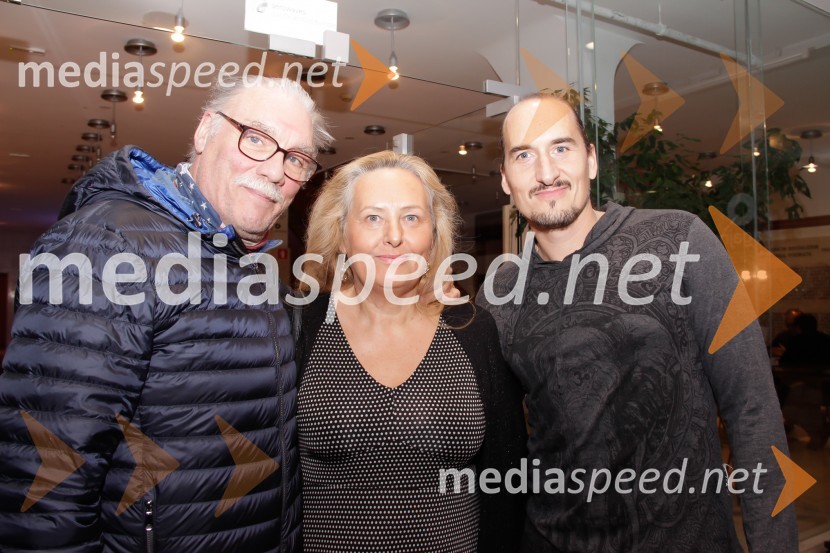  Boris Kobal, režiser, igralec;  Amanda Mlakar, pisateljica;  Vid  Valič, stand-up komik, voditeljStrast, dojenček in rompompom, premiera stand-upa Vida Valiča