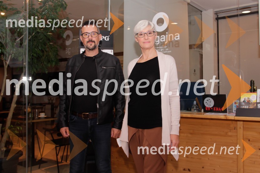  Boštjan Štorman;  Lucija  Ćirović, stand up komičarkaStrast, dojenček in rompompom, premiera stand-upa Vida Valiča