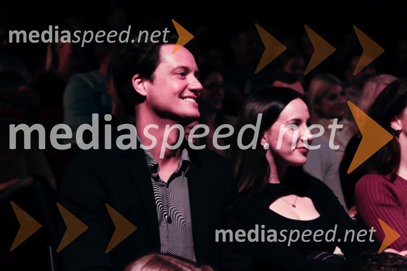  Domen Valič, igralec;  ... Strast, dojenček in rompompom, premiera stand-upa Vida Valiča