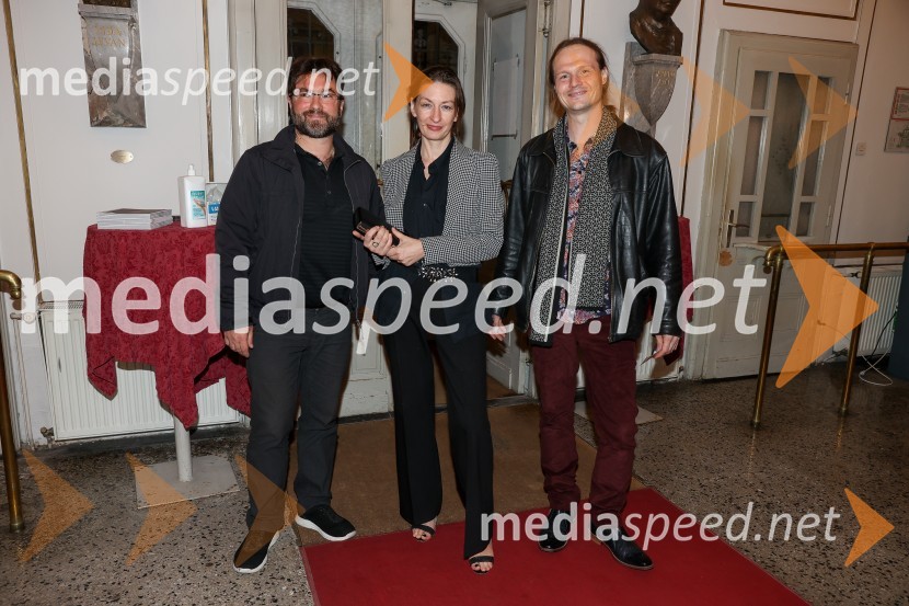  Jan Sever, pianist;  Erna Krošelj, grafična oblikovalka;  Miha Petric, glasbenikKoncert Orion v spomin Juretu Robežniku