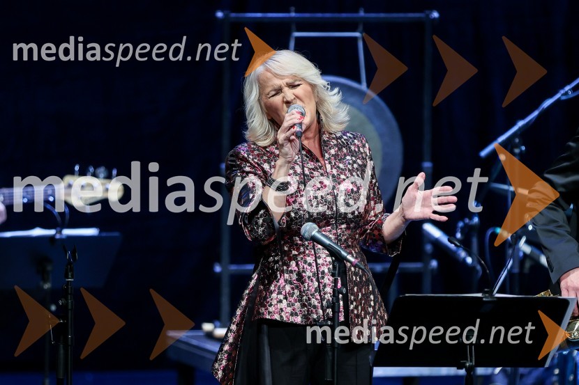  Alenka Godec, pevkaKoncert Orion v spomin Juretu Robežniku