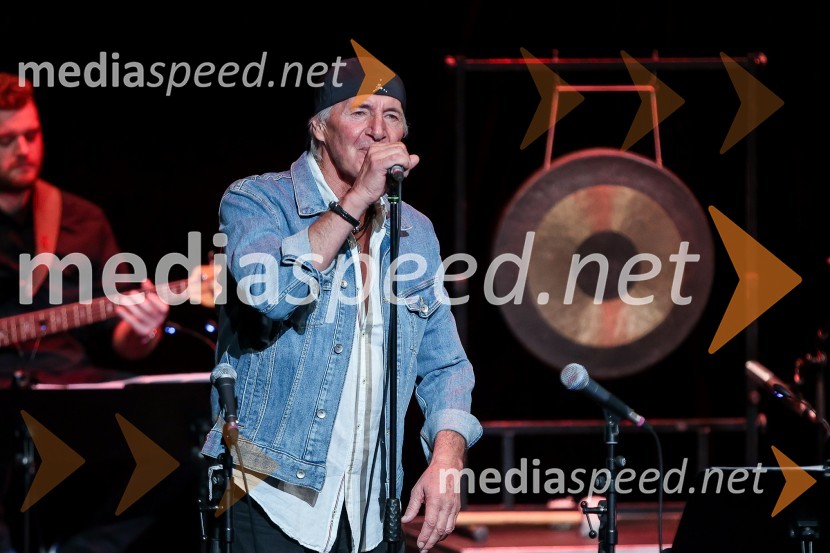  Janez  Bončina - Benč, pevecKoncert Orion v spomin Juretu Robežniku