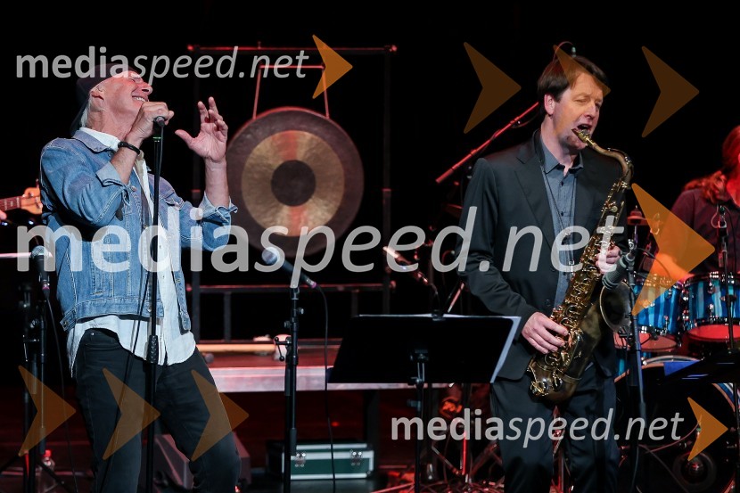  Janez Bončina Benč, glasbenik;  Tadej Tomšič, dirigent, saksofonistKoncert Orion v spomin Juretu Robežniku