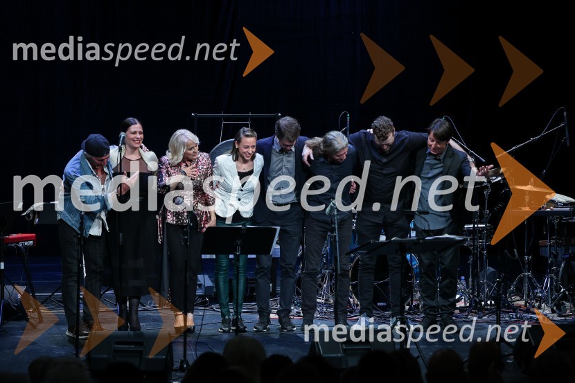  Janez  Bončina - Benč, pevec;  Nuška Drašček, pevka;  Alenka Godec, pevka;  Petra Vidmar, tolkalka;  Gregor Ftičar, pianist;  Žiga Kožar, bobnar, ReCover;  Erik Čebokli, basist;  Tadej Tomšič, dirigent, saksofonistKoncert Orion v spomin Juretu Robežniku