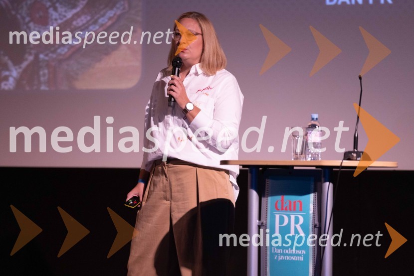  Katja Krasko Štebljaj, vodja službe za odnose z javnostmi, ELESDanPR, dan odnosov z javnostmi