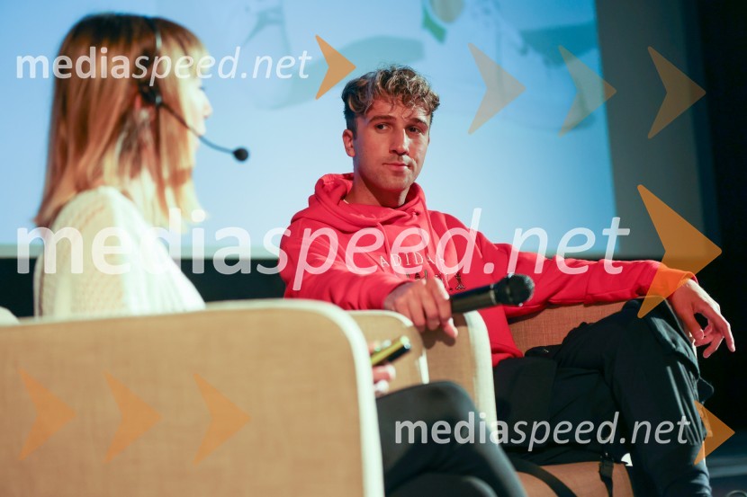  David Amaro, pevecDanPR, dan odnosov z javnostmi