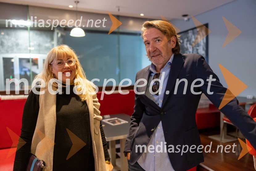  Ariana Nina Error, direktorica, Marketing Magazin;  Marjan  Novak, direktor in urednik Marketing MagazinaDanPR, dan odnosov z javnostmi