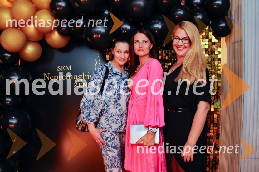  Irena Tušar Kupljen, 4. slovenska vinska kraljica;  Jerneja Bratuša, Vinska kraljica Slovenije 2001;  Martina Brec, Brand Manager, PPD SlovenijaNepremagljiva ženska 2022 je Valerija Čarman