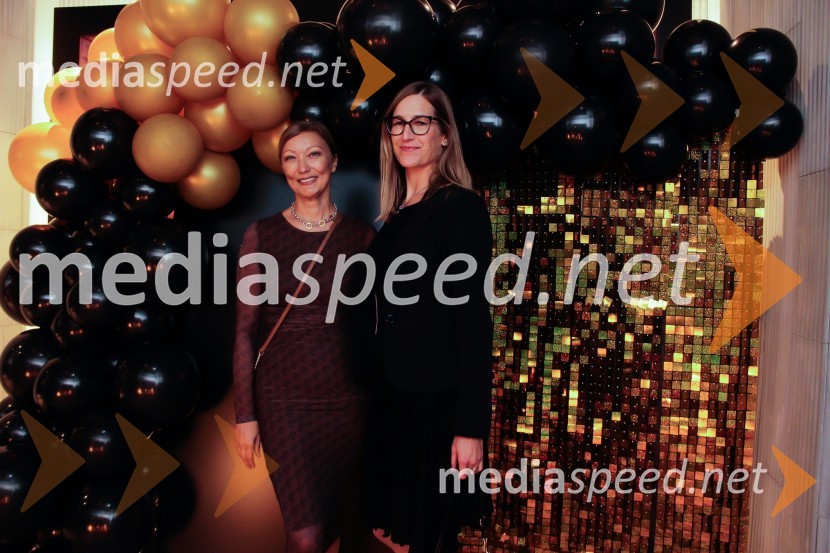  Lara Burazer, jezikoslovka in prevajalka, soorganizatorka WEF Slovenia 2020;  ... Nepremagljiva ženska 2022 je Valerija Čarman