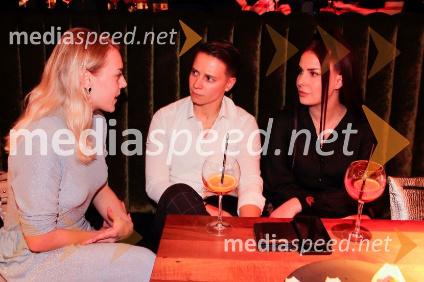  ... ;  Katarina Bogataj;  Nika KrmecNepremagljiva ženska 2022 je Valerija Čarman