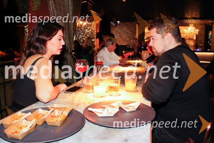  ... ;  Nejc Simšič, novinarNepremagljiva ženska 2022 je Valerija Čarman