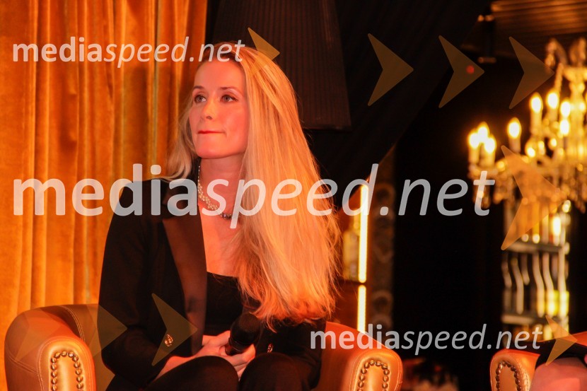  Nina Grilc, pevkaNepremagljiva ženska 2022 je Valerija Čarman