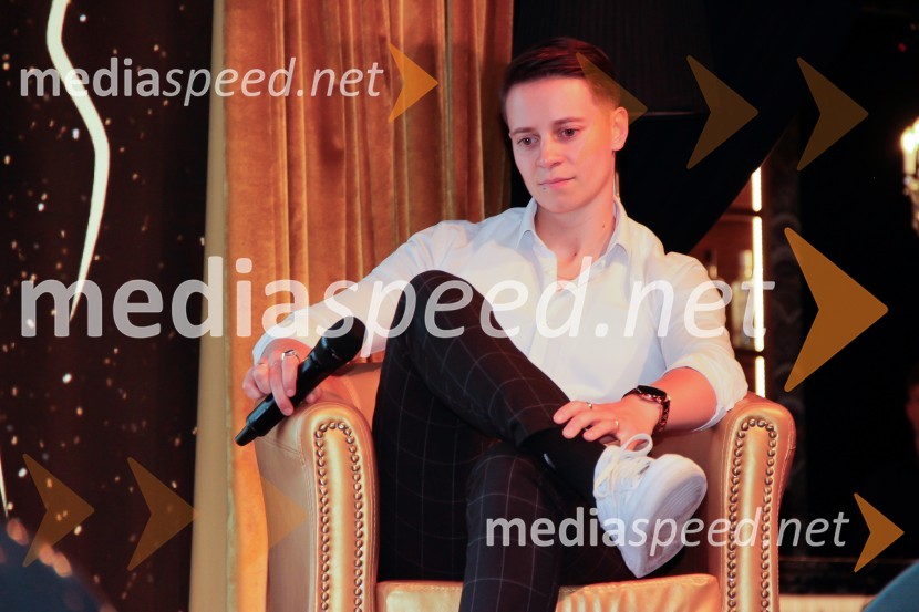  Katarina BogatajNepremagljiva ženska 2022 je Valerija Čarman