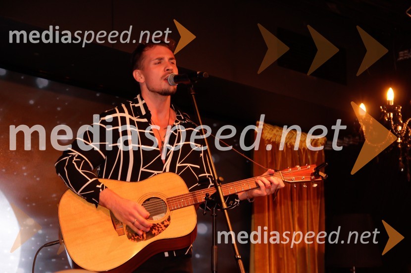  Žan Serčič, glasbenikNepremagljiva ženska 2022 je Valerija Čarman