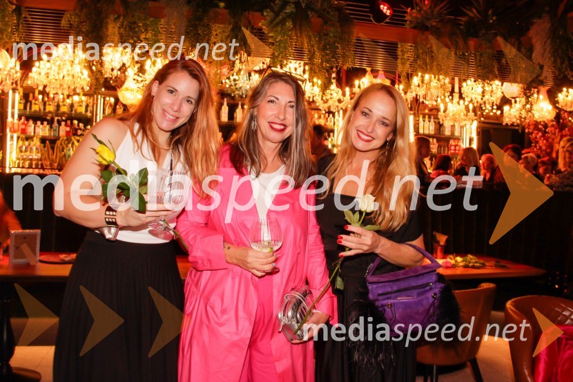  ... ;  Melinda Rebrek, izvršna producentka LJFW;  Martina Vrhovnik, vizažistkaNepremagljiva ženska 2022 je Valerija Čarman