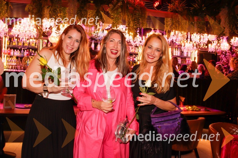  ... ;  Melinda Rebrek, izvršna producentka LJFW;  Martina Vrhovnik, vizažistkaNepremagljiva ženska 2022 je Valerija Čarman