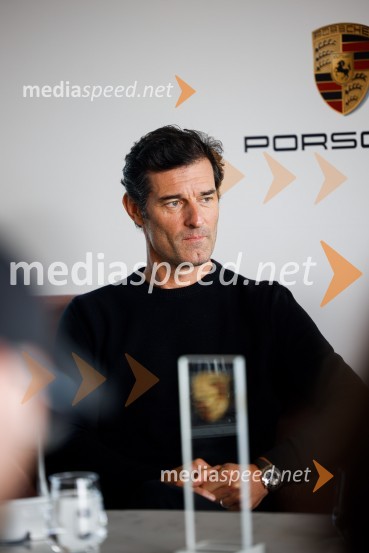  Mark Webber, nekdanji voznik Formule 1Mark Webber, nekdanji voznik F1 in Nika Zupanc, slovenska industrijska oblikovalka na novinarski konferenci Wild at Heart