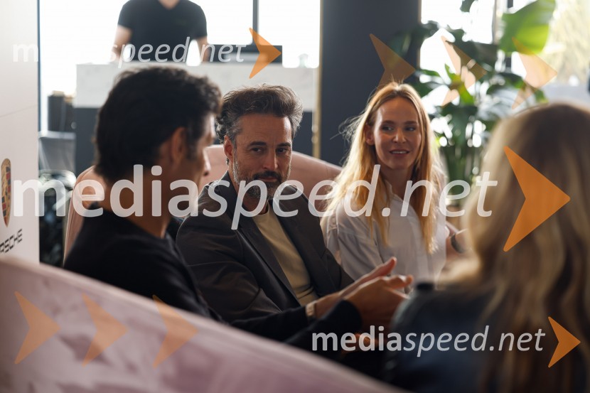  Rok Vihar, igralec;  Manca Krnel, Project Dresscode, nekdanja baletna plesalkaMark Webber, nekdanji voznik F1 in Nika Zupanc, slovenska industrijska oblikovalka na novinarski konferenci Wild at Heart