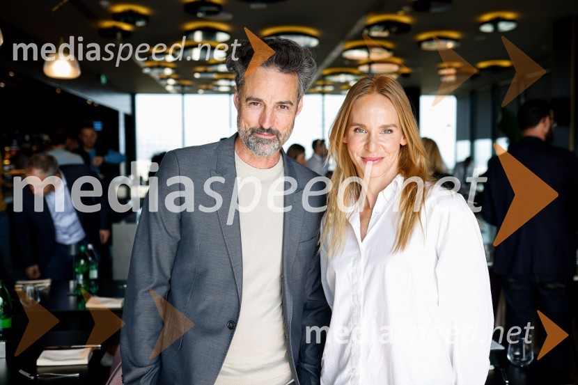  Rok Vihar, igralec;  Manca Krnel, Project Dresscode, nekdanja baletna plesalkaMark Webber, nekdanji voznik F1 in Nika Zupanc, slovenska industrijska oblikovalka na novinarski konferenci Wild at Heart