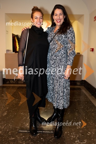  Barbara Medvešček, igralka;  Minca Lorenci, igralkaPOGLEJ ME!, premiera v gledališču Celje