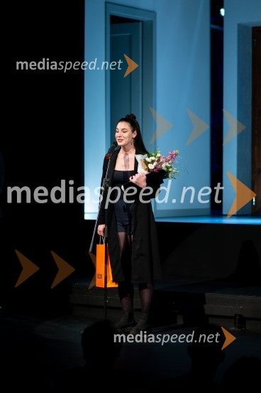  Maša Grošelj, igralkaPOGLEJ ME!, premiera v gledališču Celje