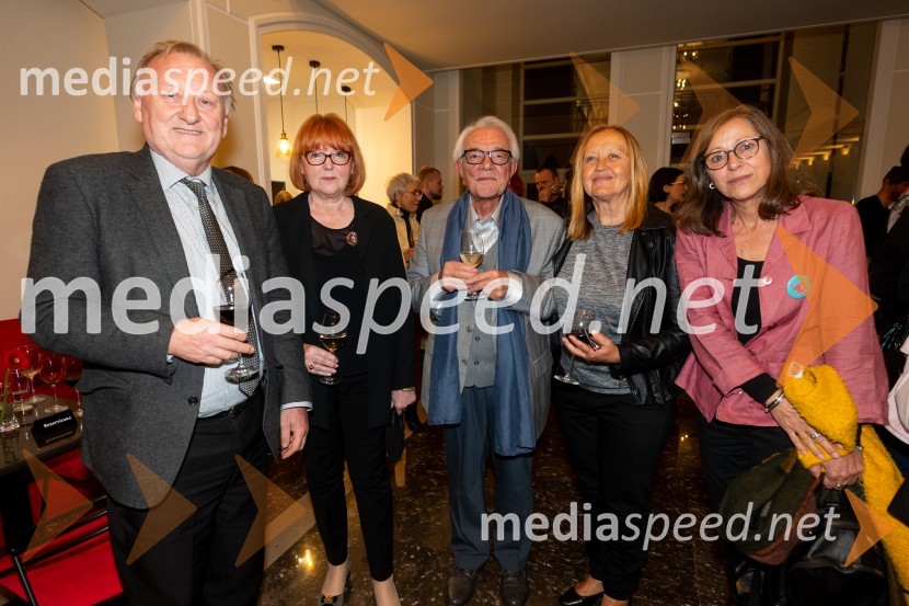 dr. Anton Šepetavc, ravnatelj, I.gimnazija Celje;  Carmen Deržek, profesorica francoskega jezika;  Slavko Deržek, profesor francoskega jezika;  Dragica Šepetavc;  Jerneja Volfand, vodja programa SLG CeljePOGLEJ ME!, premiera v gledališču Celje