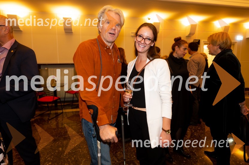  Branko Završan, igralec;  ... POGLEJ ME!, premiera v gledališču Celje