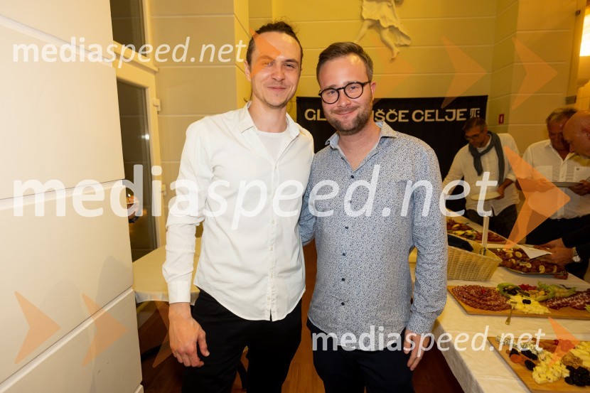  Lovro Zafred, igralec;  ... POGLEJ ME!, premiera v gledališču Celje