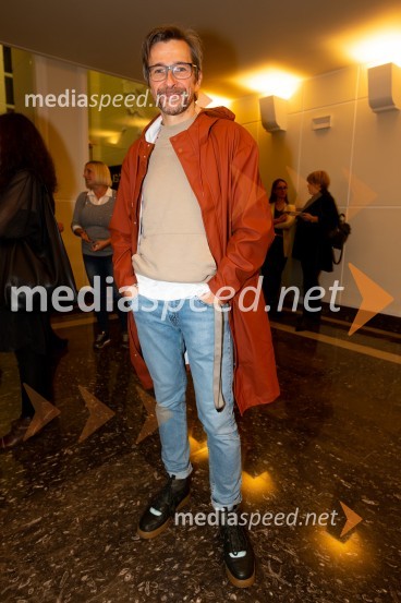  Aljoša Koltak, igralecPOGLEJ ME!, premiera v gledališču Celje