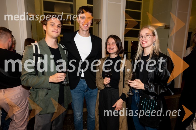  ... ;  Urban Kuntarič, igralec;  ... ;  ... POGLEJ ME!, premiera v gledališču Celje