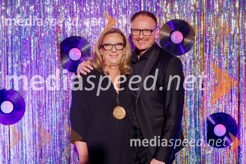  Urša Alič, direktorica, Špas teater;  Rudolf Gas, glasbenikVročica V ŽIVO! v Špas teatru