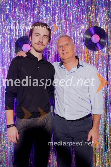  Žiga Flajnik, kostumograf;  ... Vročica V ŽIVO! v Špas teatru