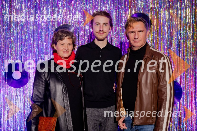  ... ;  Žiga Flajnik, kostumograf;  ... Vročica V ŽIVO! v Špas teatru