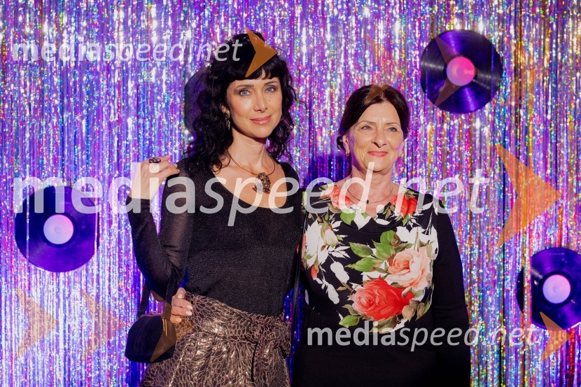  dr. Jerca  Legan, antropologinja;  ... Vročica V ŽIVO! v Špas teatru