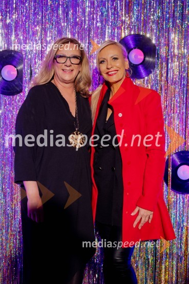  Urša Alič, direktorica, Špas teater;  Petra Kerčmar, televizijska voditeljicaVročica V ŽIVO! v Špas teatru