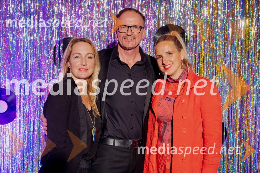  Eva  Hren, pevka;  Rudolf Gas, glasbenik;  Katarina Habe, KatrinasVročica V ŽIVO! v Špas teatru