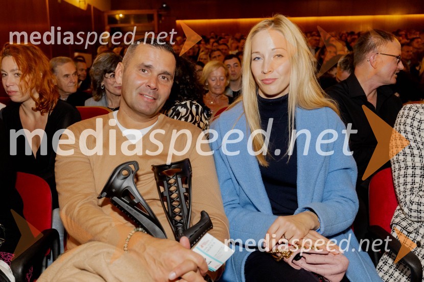 Vročica V ŽIVO! v Špas teatru