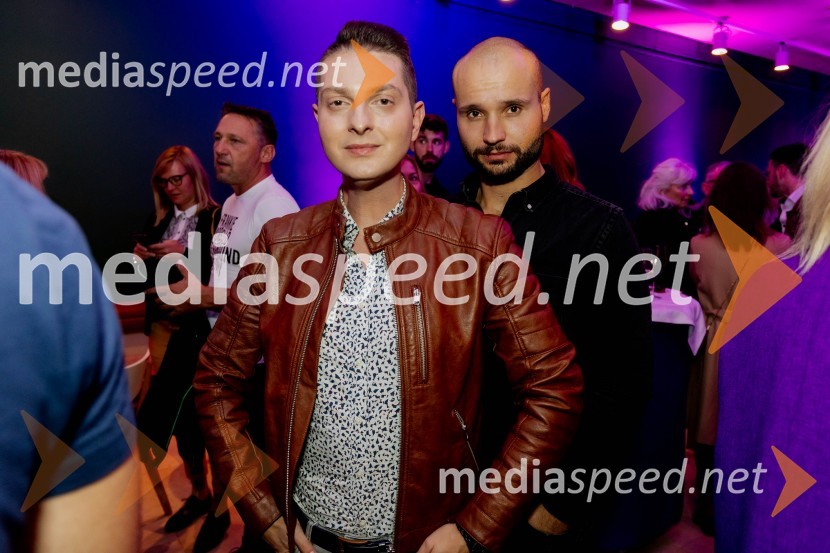  Damjan Murko, pevec;  ... Vročica V ŽIVO! v Špas teatru