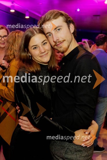  Ajda Majhenič;  Žiga Flajnik, kostumografVročica V ŽIVO! v Špas teatru