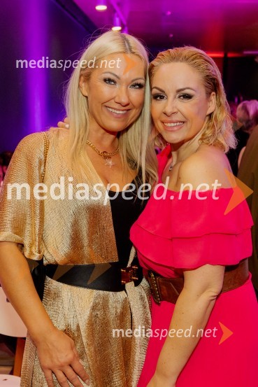  Tamara Zabukovec;  Špela Grošelj, pevkaVročica V ŽIVO! v Špas teatru